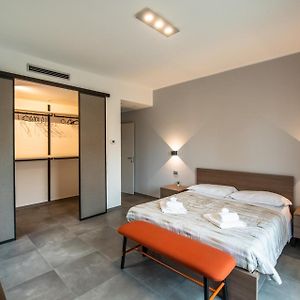 350 M Da Ospedale Maggiore L Parcheggio Prive L Rooms